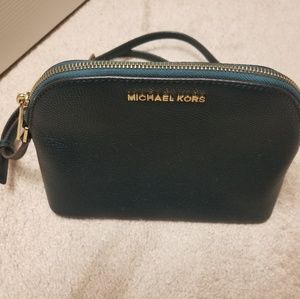🌲SALE!!!🌲 Michael Kors Crossbody